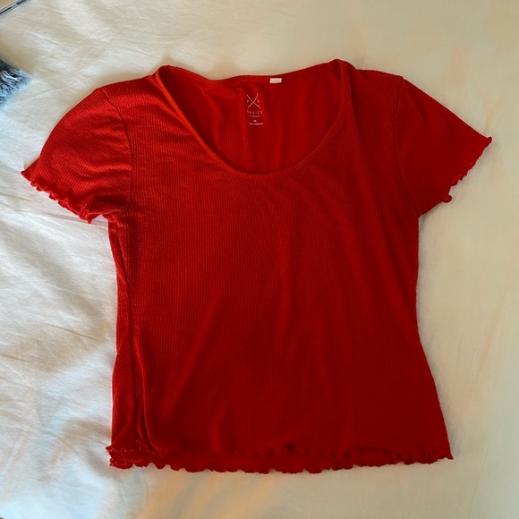Red crop top - Picture 2 of 2